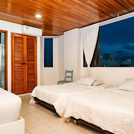 Habitacion Para 3 A Una Cuadra De La Playa Y Bahia Cartagena Exterior photo
